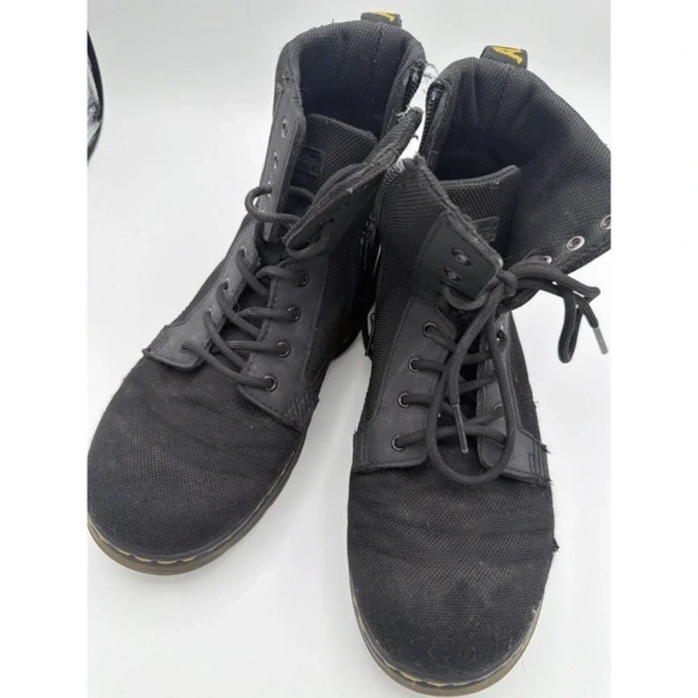 Dr. Martens Combs Youth Boots Black Canvas Side Zip US 5Y / EU 37.       ‎ 1587